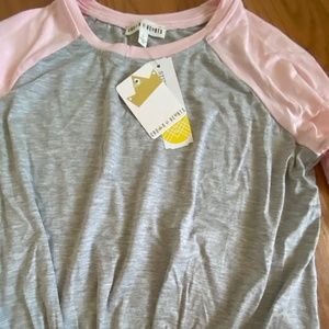 Long sleeved Crown of Hearts shirt